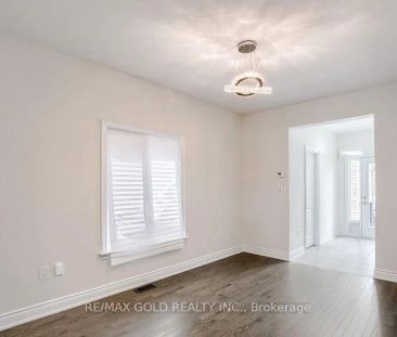 174 SUTHERLAND AVENUE - Photo 1