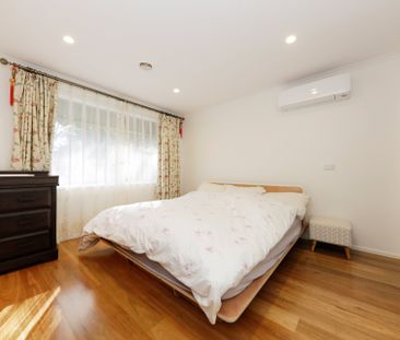 8 Naughton Grove, Blackburn - Photo 4