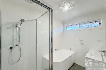 Renovated Home in Prime Tuncurry Location - Photo 2