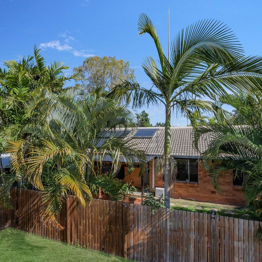 4 Joy St, Cranbrook QLD 4814 - House For Rent | Domain - Photo 1