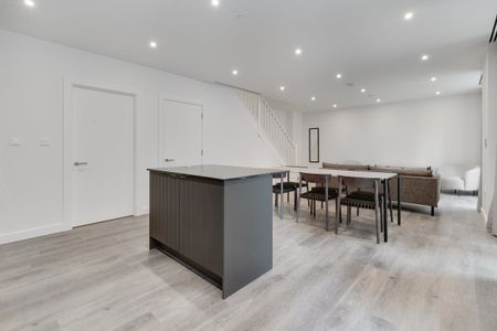 3 bedroom apartment to rent - Photo 2