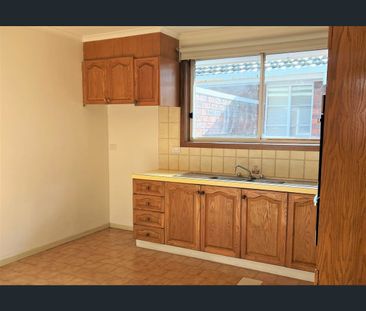 4/146 Leamington Street, Reservoir, Vic 3073 - Photo 5