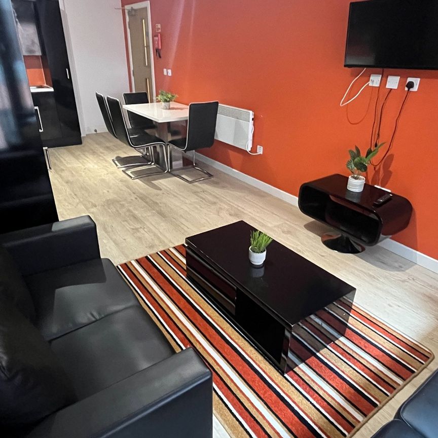 4 Bed Flat, London Road, LE2 - Photo 1