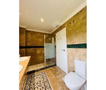 2 room luxury Flat for rent in Marbella, Andalusia - Photo 4