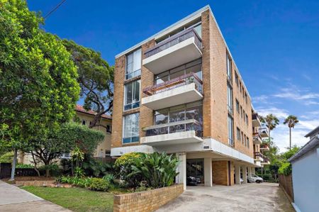 Peaceful Bronte Apartment with Parking - Photo 5