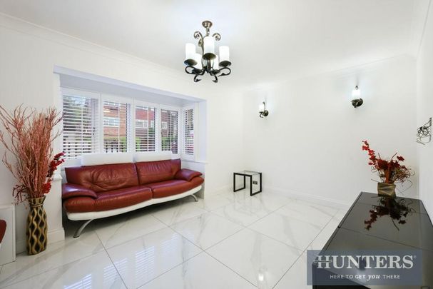 4 bedroom detached house to rent - Photo 1