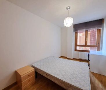 Piso de alquiler en Calle Condes de Castilfalé, Universidad - Las H... - Foto 2