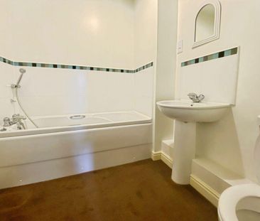 2 bedroom flat to rent - Photo 6