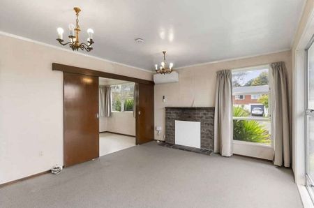 3-bedroom house at the heart of Glenfield - Photo 2