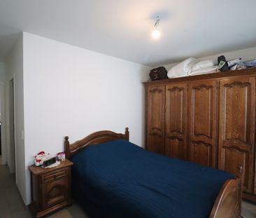 Appartement op de eerste verdieping met lift, terras en garage. - Photo 1