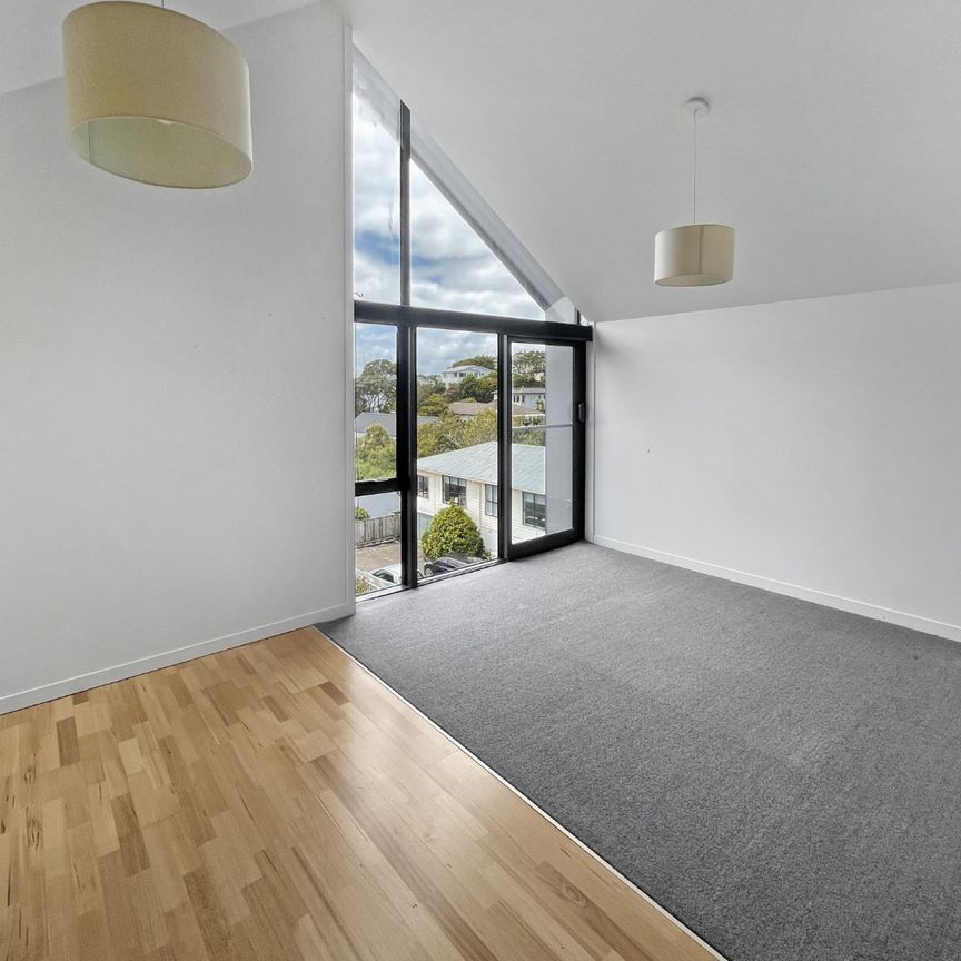 Apartment Living In Khandallah - Photo 1