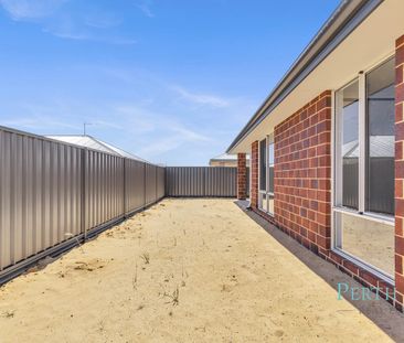 6 Shebelle Way, Hilbert, WA 6112 - Photo 3