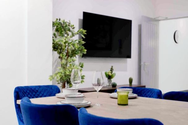 1 Beds 4 Baths - Photo 1