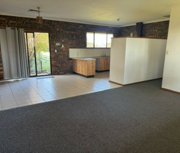 Views all around! - Photo 2