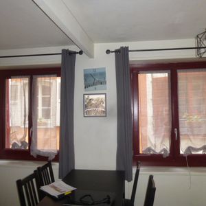 Location Appartement 2 pièces 31m² LE PUY EN VELAY 43000 - Photo 2