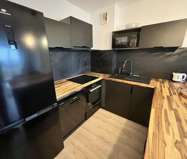 Location Appartement 2 pièces Meublé 45m² TRELAZE 49800 - Photo 6