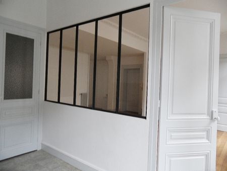 APPARTEMENT T3 A LOUER - Photo 2