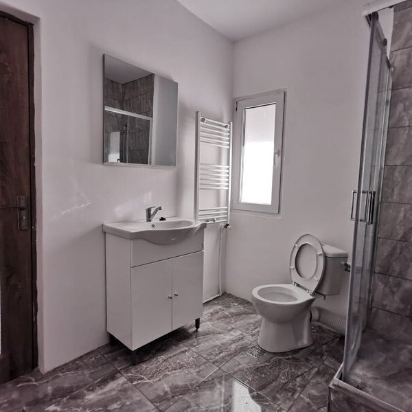 Colentina, Dobroesti, 5 camere, vila la curte. - Fotografie 1