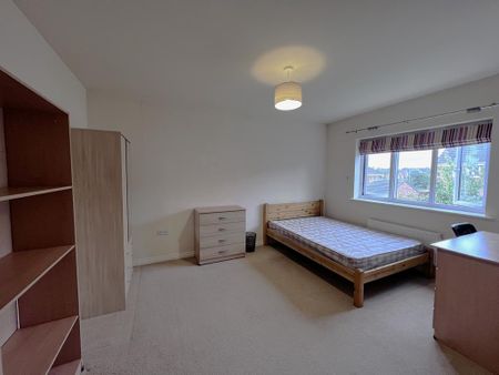 7 bedroom detached house to rent - Photo 5