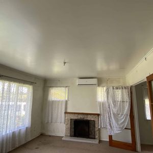 3 Bedroom Gem with Big Outdoor Area & Ample Parking - Photo 2