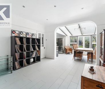 4 bedroom semi-detached house to rent - Photo 2