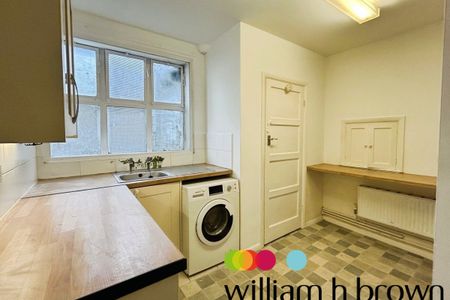 High Street, HALSTEAD - Photo 4