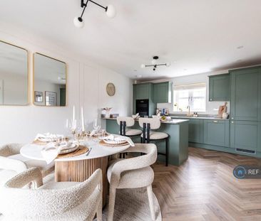 3 bedroom semi-detached house to rent - Photo 4