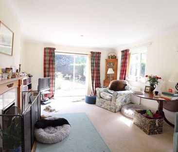 4 bedroom detached house to rent - Photo 1