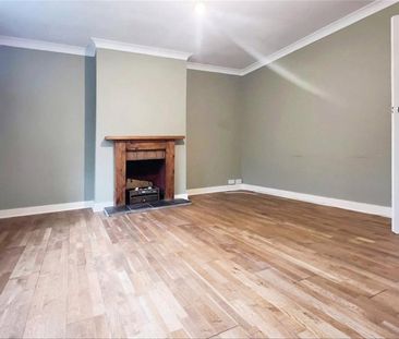 2 bedroom maisonette to rent - Photo 5