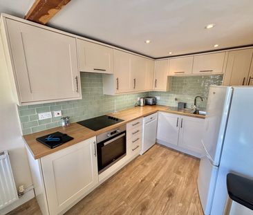 Hele, Taunton - Photo 5