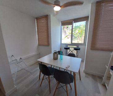 Location Appartement 2 pièces 38m² ST PAUL 97434 - Photo 5