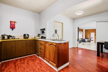 Double Room - Photo 5