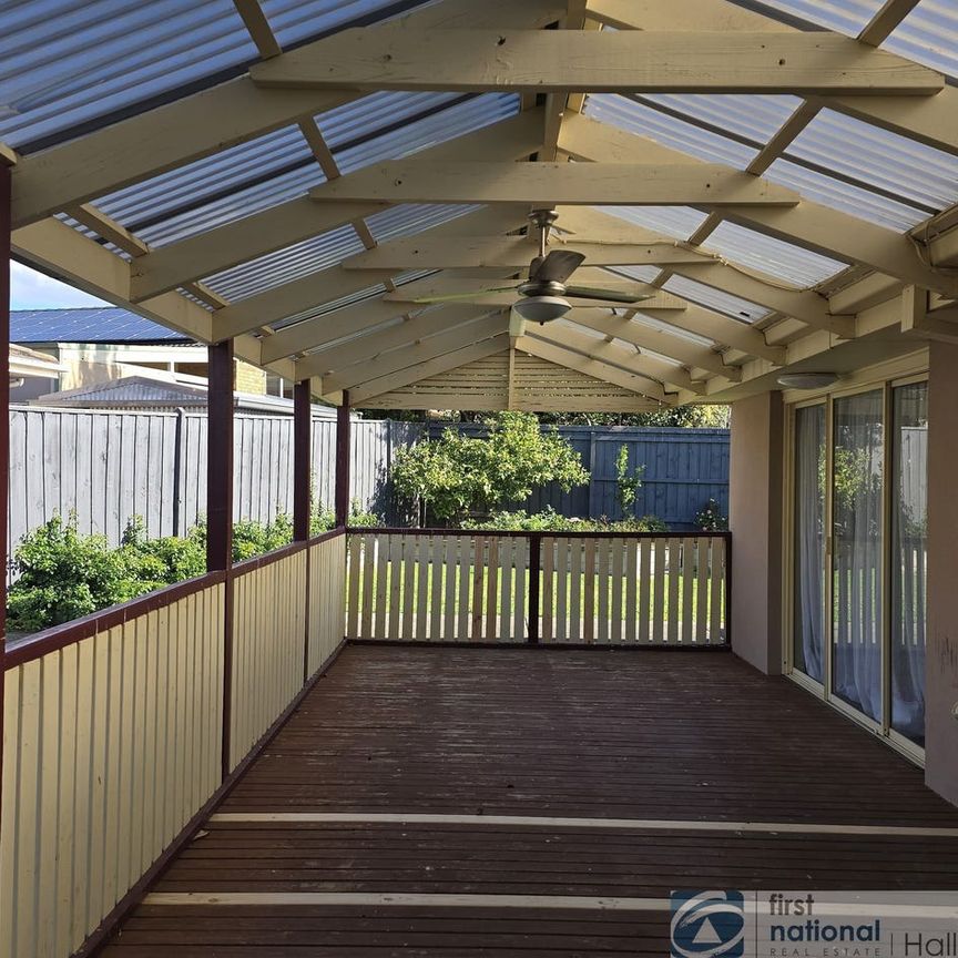 19 Clarinda Drive, Narre Warren, Vic 3805 - Photo 1