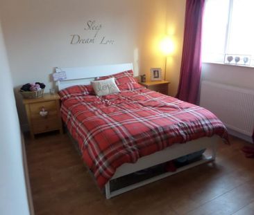 2 bedroom semi-detached house to rent - Photo 3