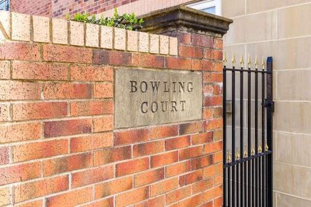 Bowling Court, Wakefield, WF2 - Photo 2