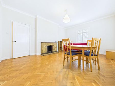 3 bedroom flat to rent - Photo 2