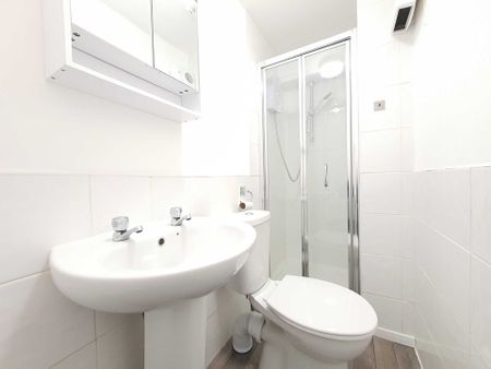 Adelaide Street, Blackpool - Photo 4