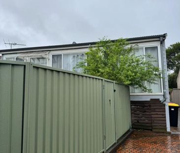 Single Bedroom Residence For Lease Now! - Photo 2