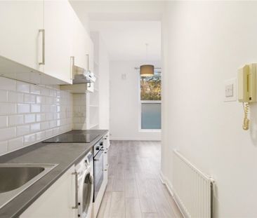 Kilburn High Road - Photo 1