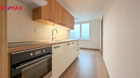 Pronájem bytu 2+1 v osobním vlastnictví 60 m², Trutnov - Photo 2