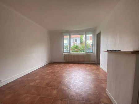 2 pièces, 31.39m², loué non meublé - Photo 2