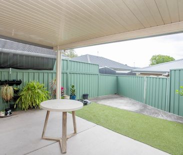 Modern 3 bedroom home - Photo 5