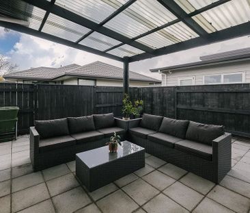 Modern 3 Bed 2 Bath Home | Central Location - Photo 1