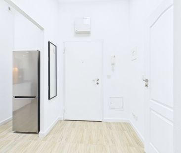 Kawalerka z garażem w cenie PKP Okęcie Okazja! - Photo 2