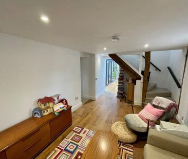 4 bedroom barn conversion to rent - Photo 6