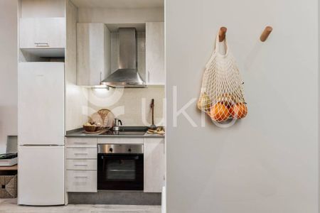 1 bedroom luxury Apartment for rent in Barcelona, Catalonia - Photo 2