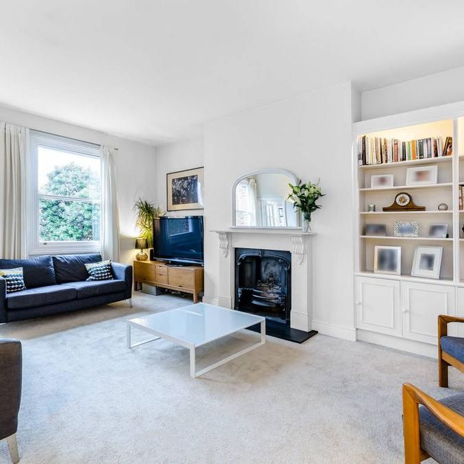 3 bedroom flat to rent - Photo 1