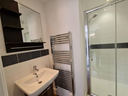 4 bedroom townhouse to rent - Photo 4