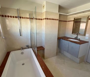 Location Appartement 4 pièces 83m² - Photo 4