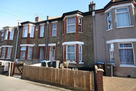 2 bedroom maisonette to rent - Photo 5